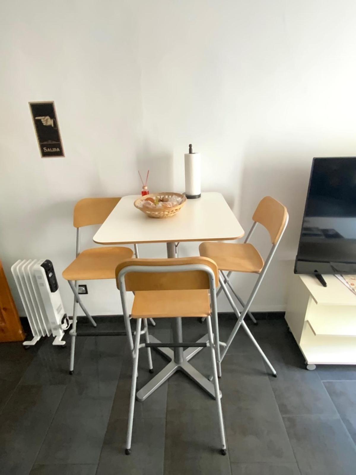 ᛕꮧℤεℝεs Apartament Caces Eksteriør billede